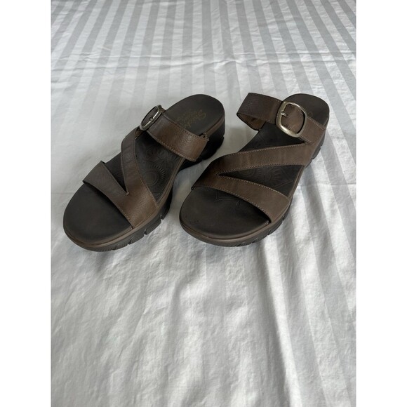 Skechers Women's Relaxed Fit: Easy Going Slide On By Sandals Brown Size 8 - Picture 2 of 9